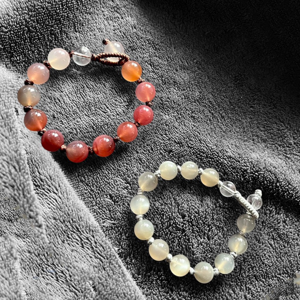 [🔮 2025.07.02 ]灰月光手鍊：平靜與安定的能量